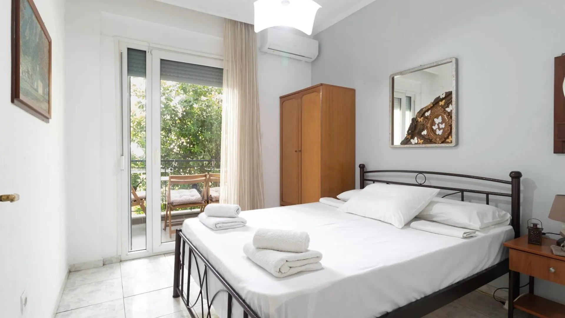Properstay 110 - George'S Apartments Polychrono
