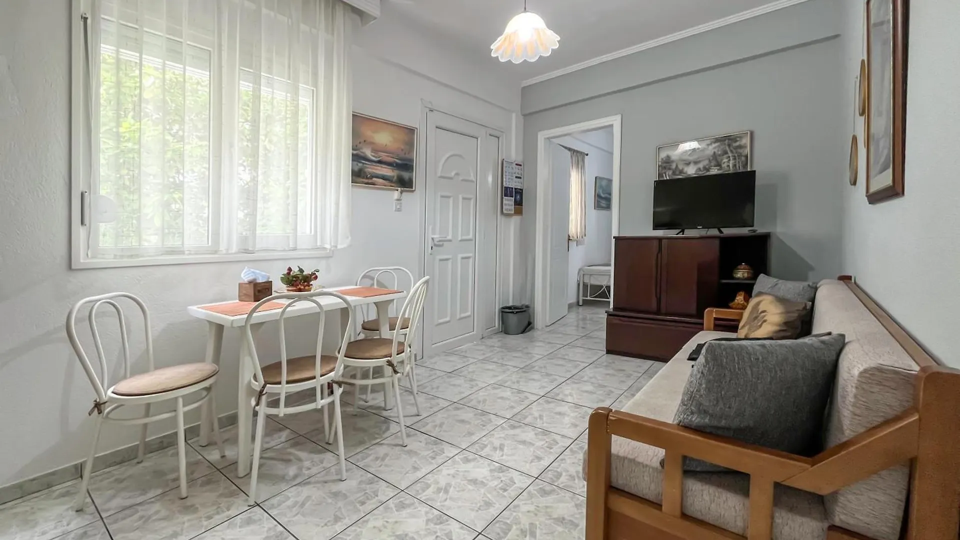 Properstay 110 - George'S Apartments Polychrono 0*,  Greece