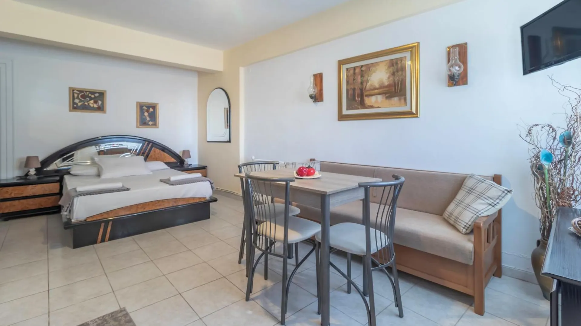 Properstay 110 - George'S Apartments Polychrono