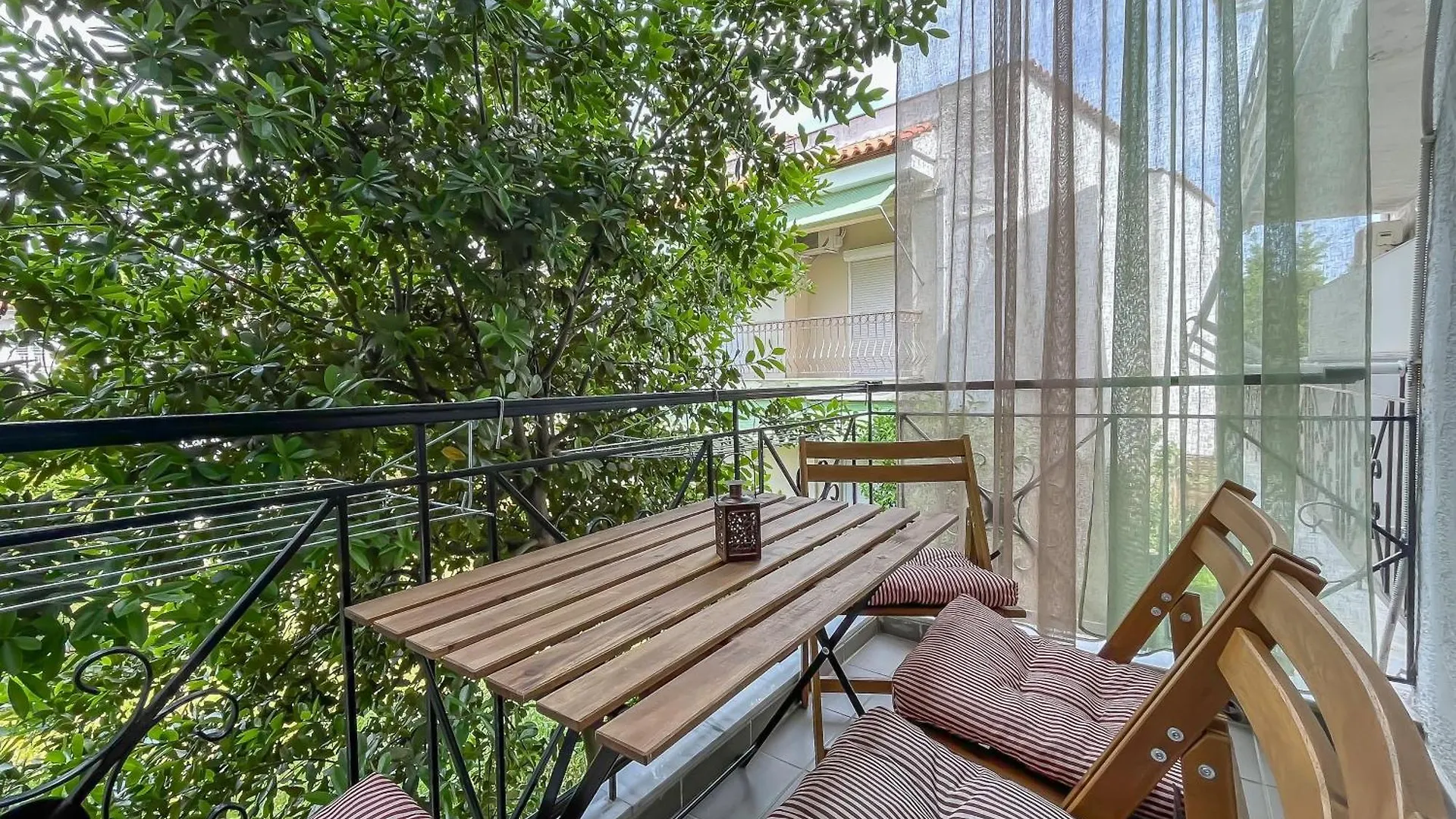 Properstay 110 - George'S Apartments بوليخرونو